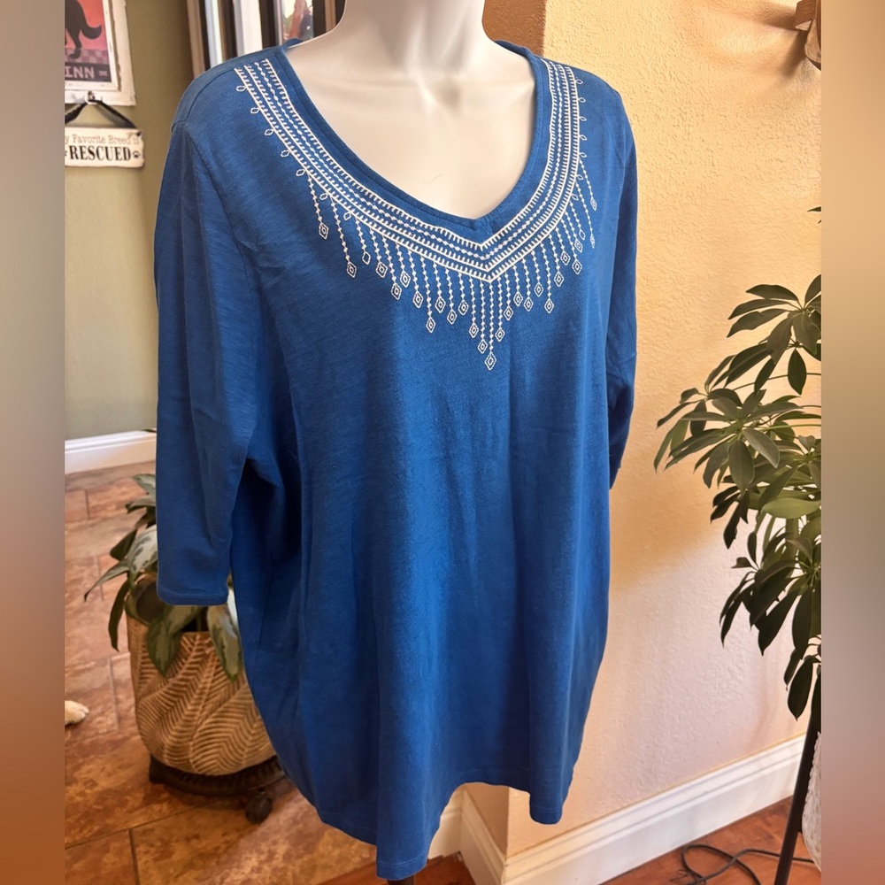 3/4 sleeve tshirt